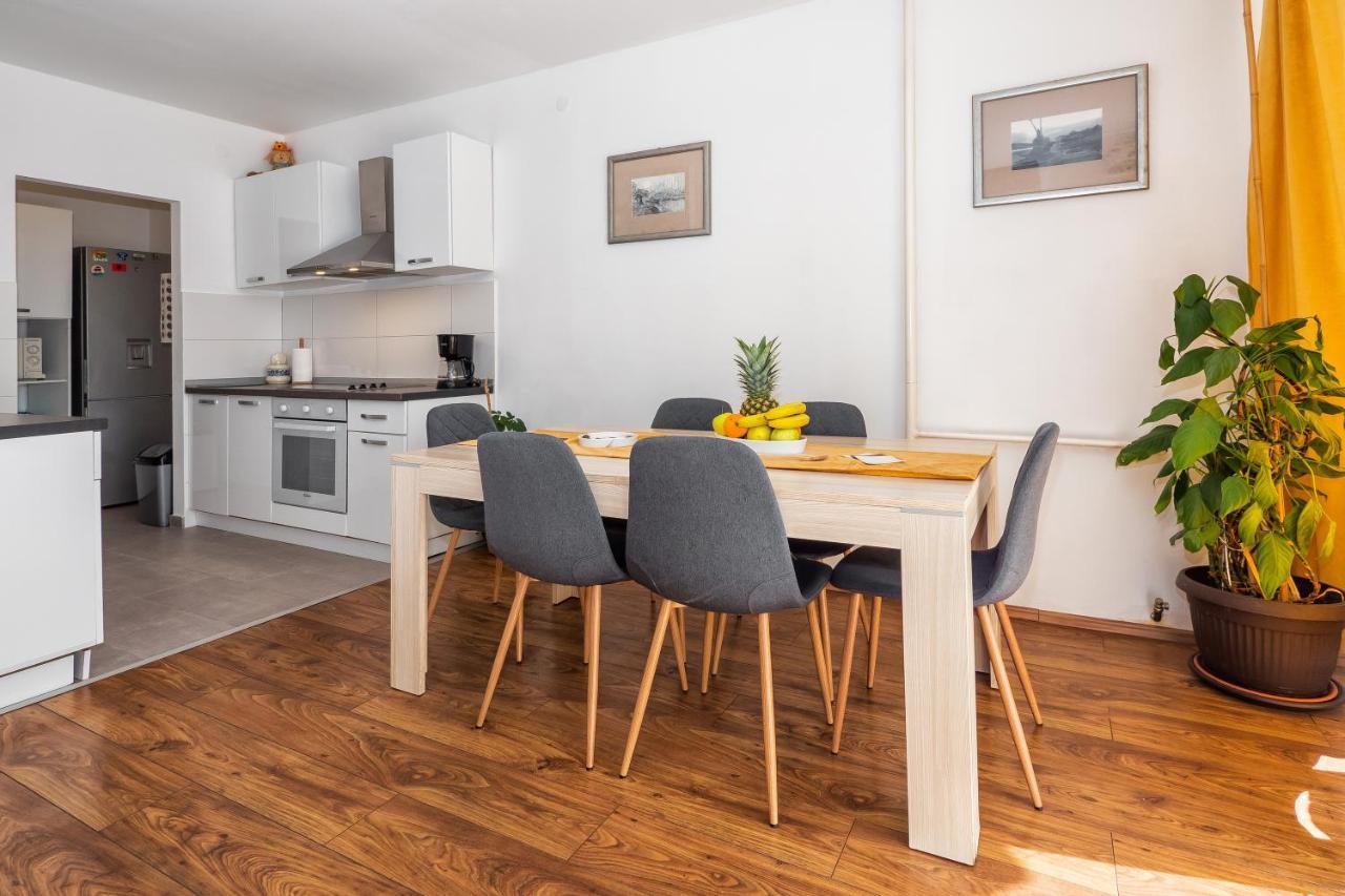 Apartman Neda Сплит Екстериор снимка