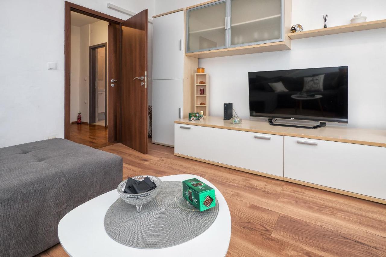 Apartman Neda Сплит Екстериор снимка