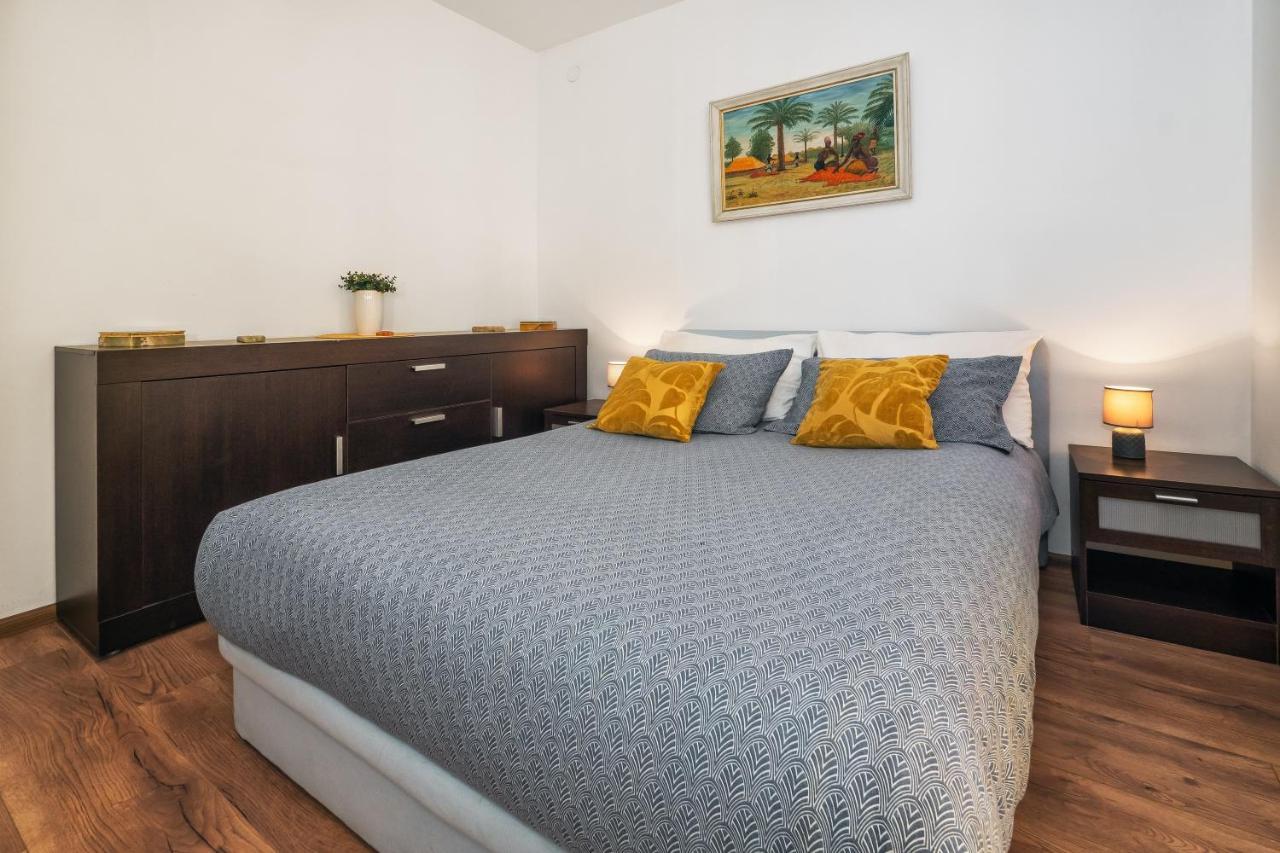 Apartman Neda Сплит Екстериор снимка